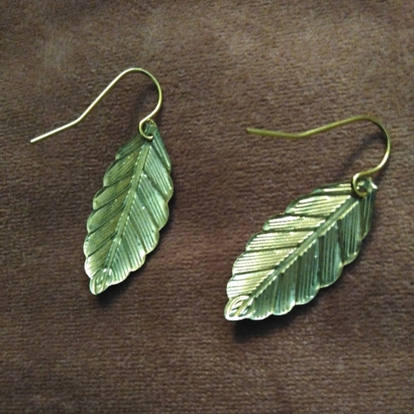 Delicate Lightweight Mini Leaf Charm Earrings Brass Botanical Gold Leaves KATTA - Picture 6 of 7